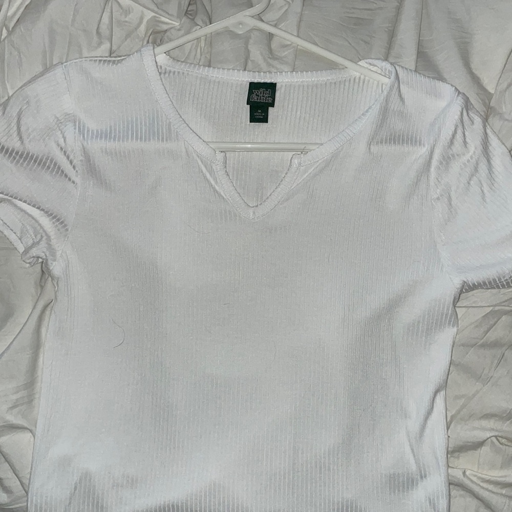 Size Medium Wild Fable tee - white